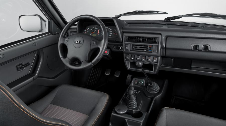 Торпедо Lada 4x4 Urban (21214-57) 2014 года  (фото 11 из 17)